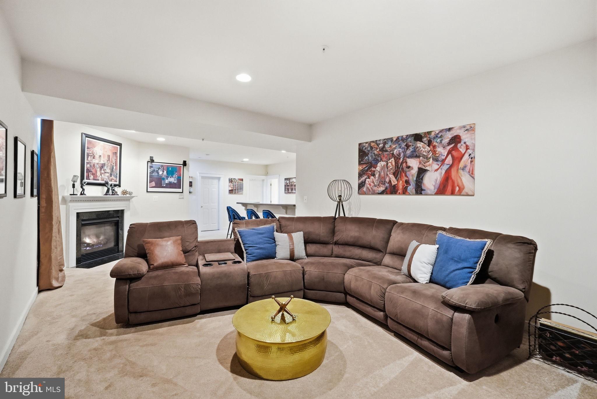 MEADOWS AT MORRIS FARM - Residential