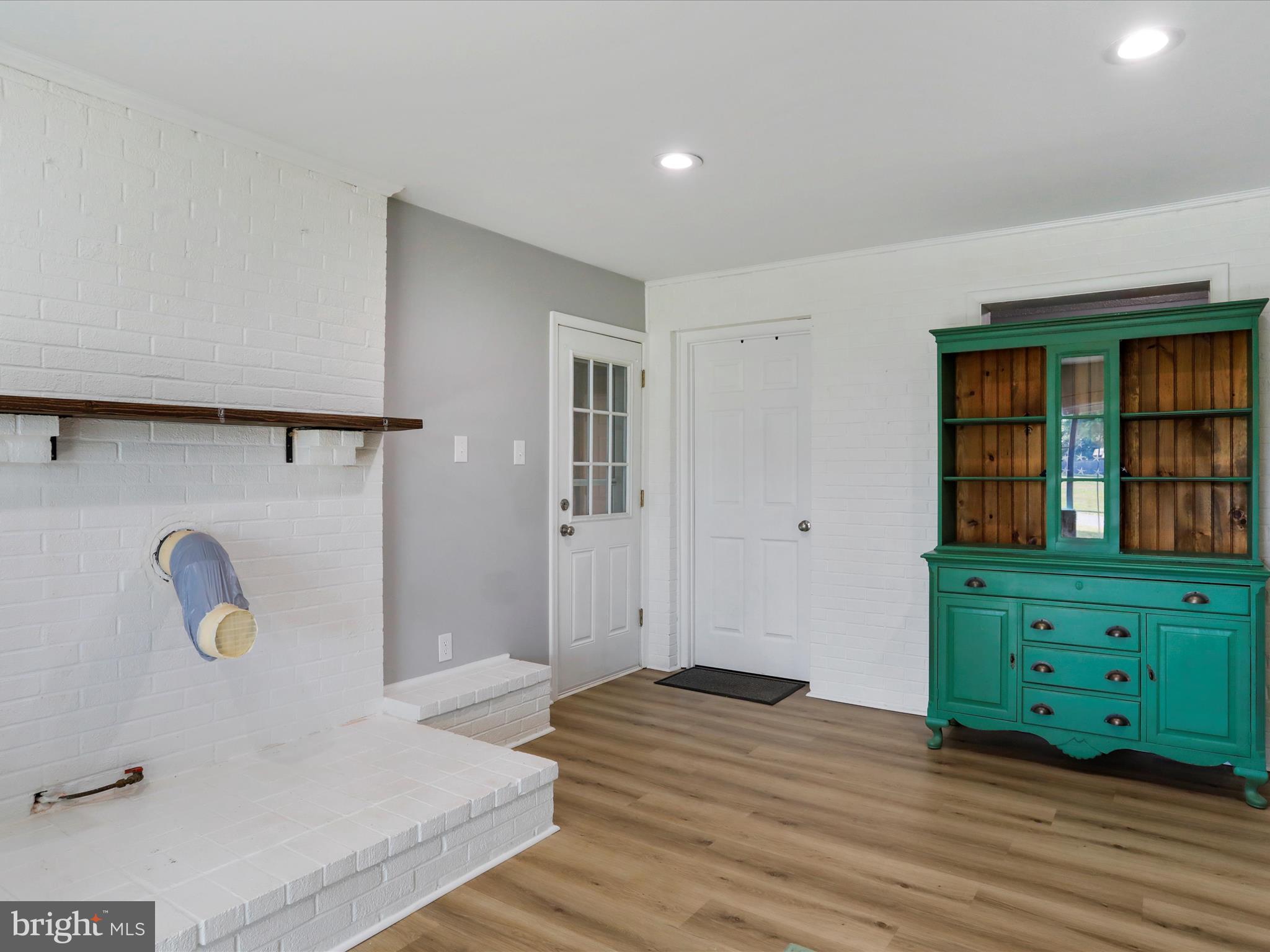 HILLCREST HEIGHTS - Residential