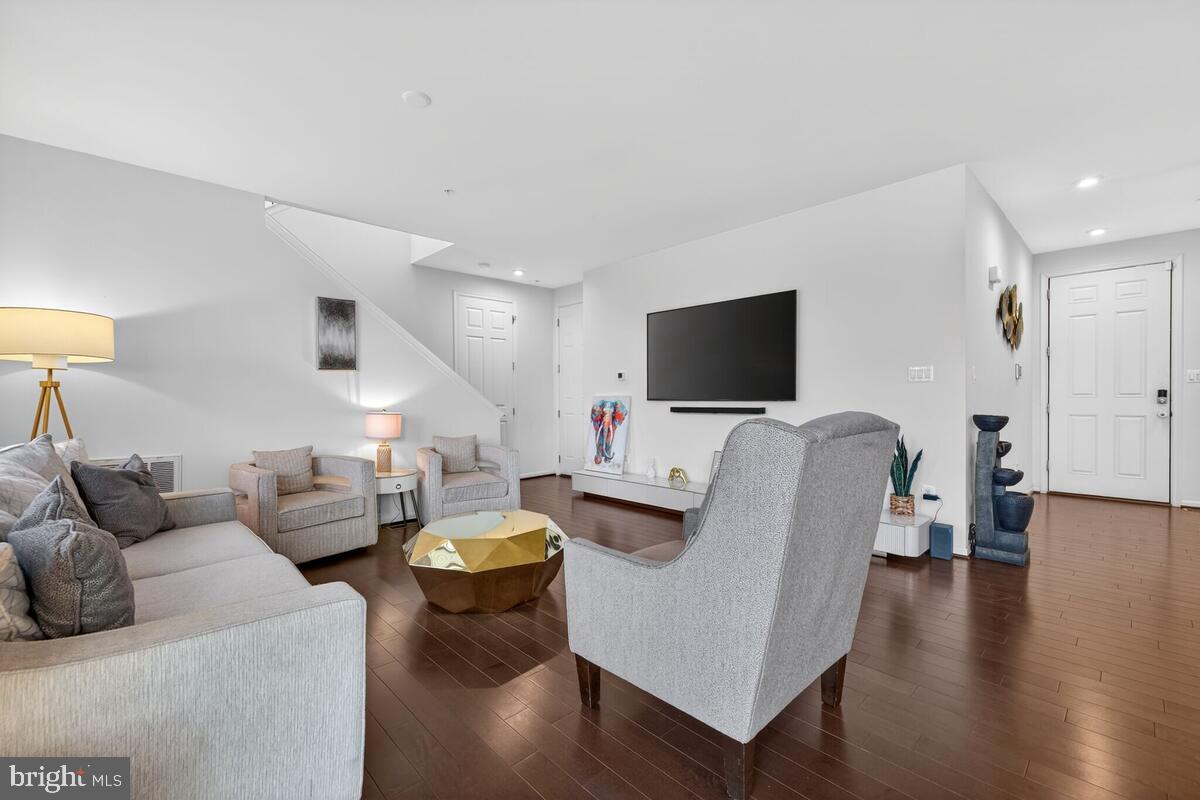 12139 FALLEN TIMBERS CIRCLE