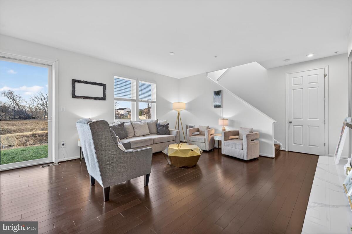 12139 FALLEN TIMBERS CIRCLE