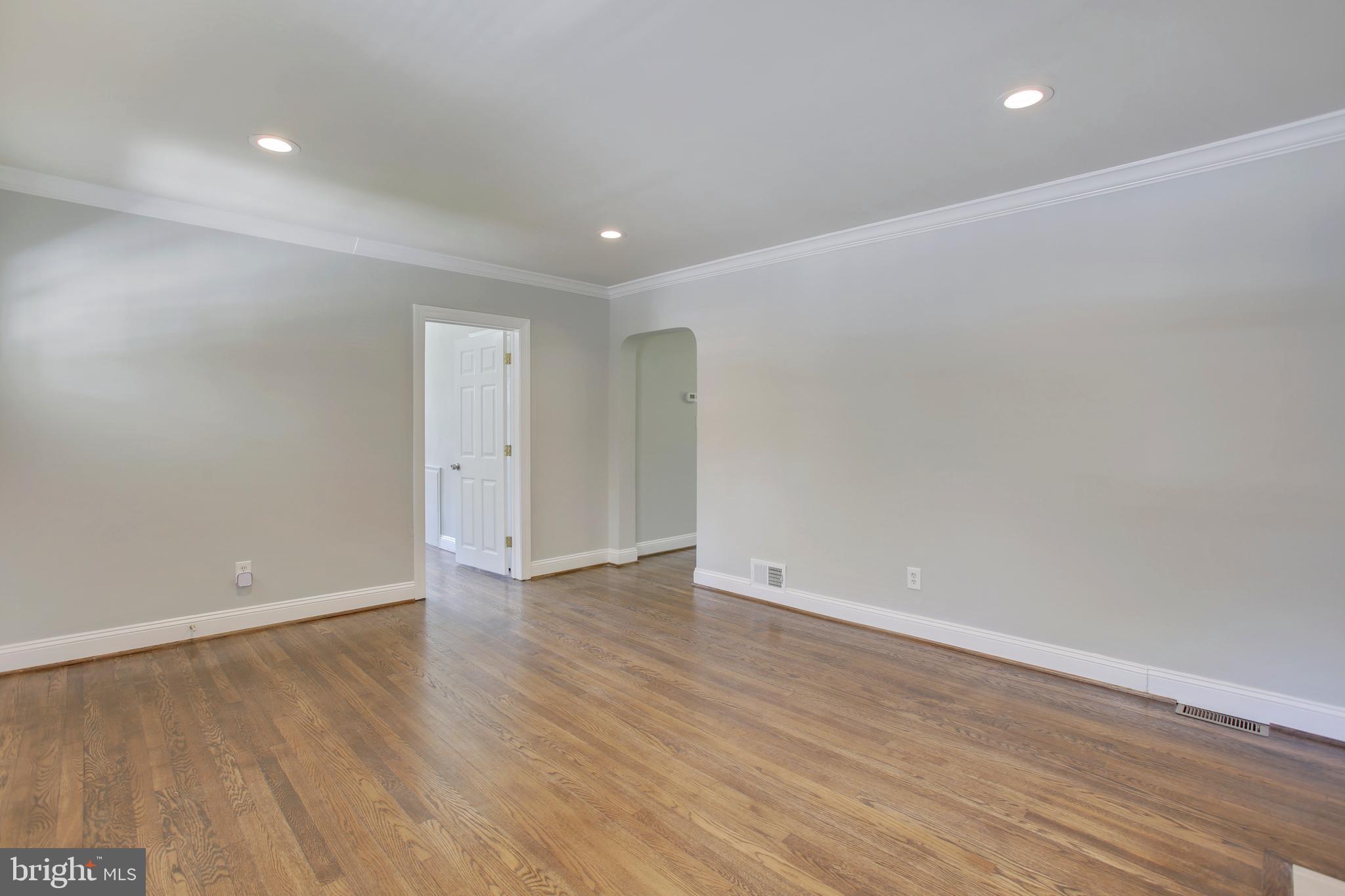 HIGHVIEW PARK - Residential Lease