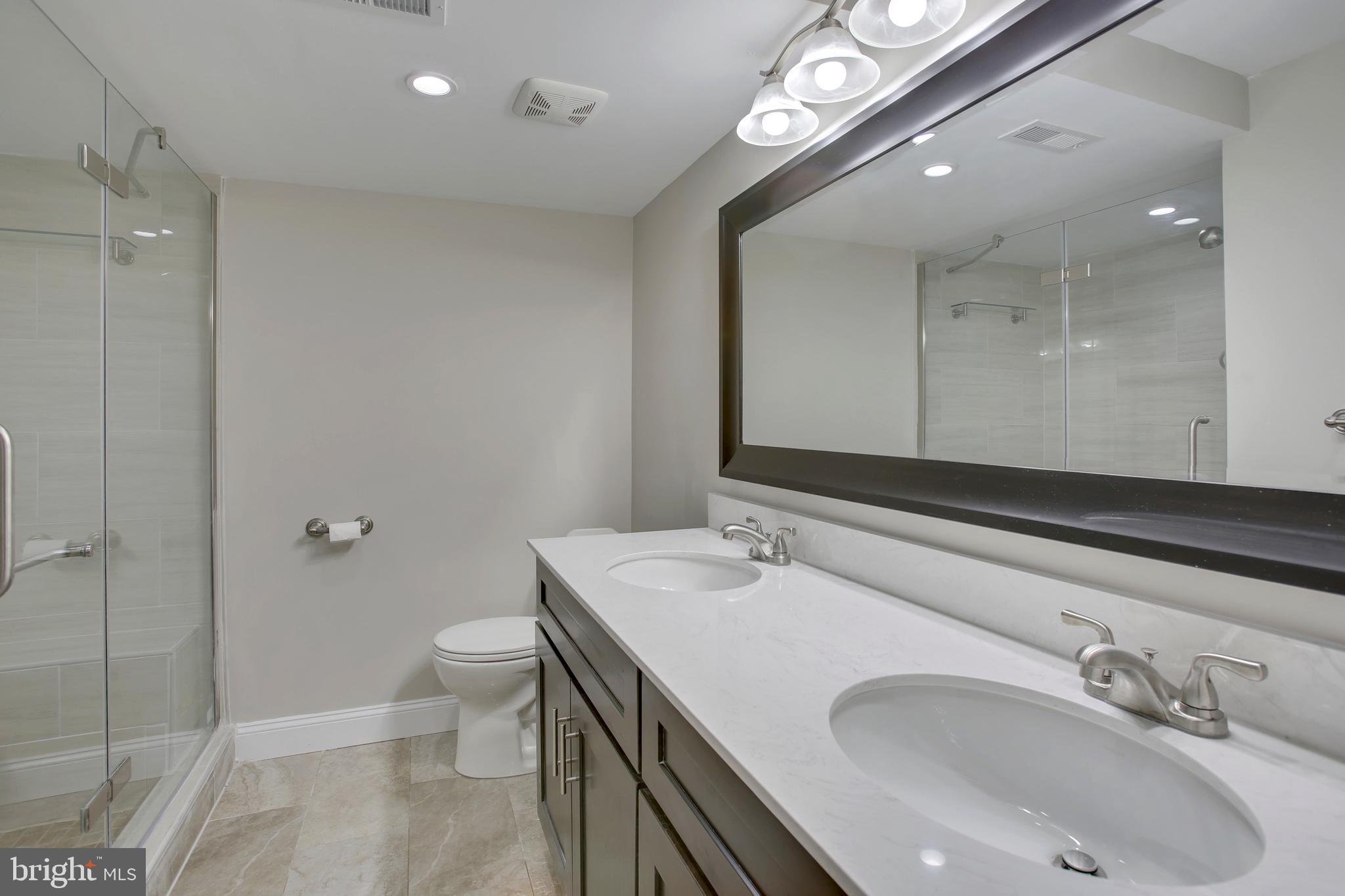 HIGHVIEW PARK - Residential Lease