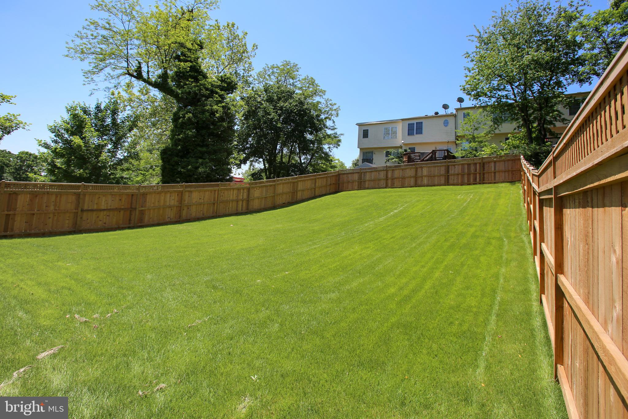 HIGHVIEW PARK - Residential Lease