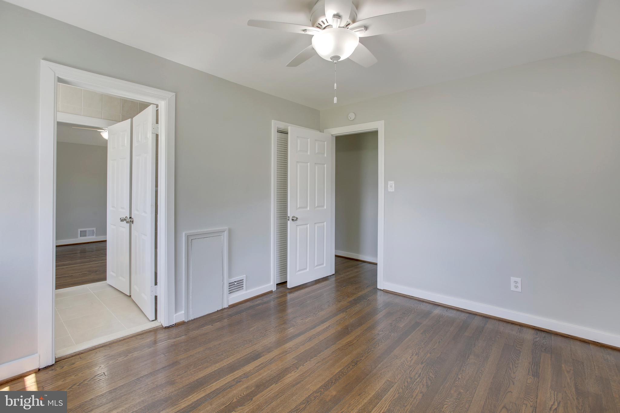 HIGHVIEW PARK - Residential Lease