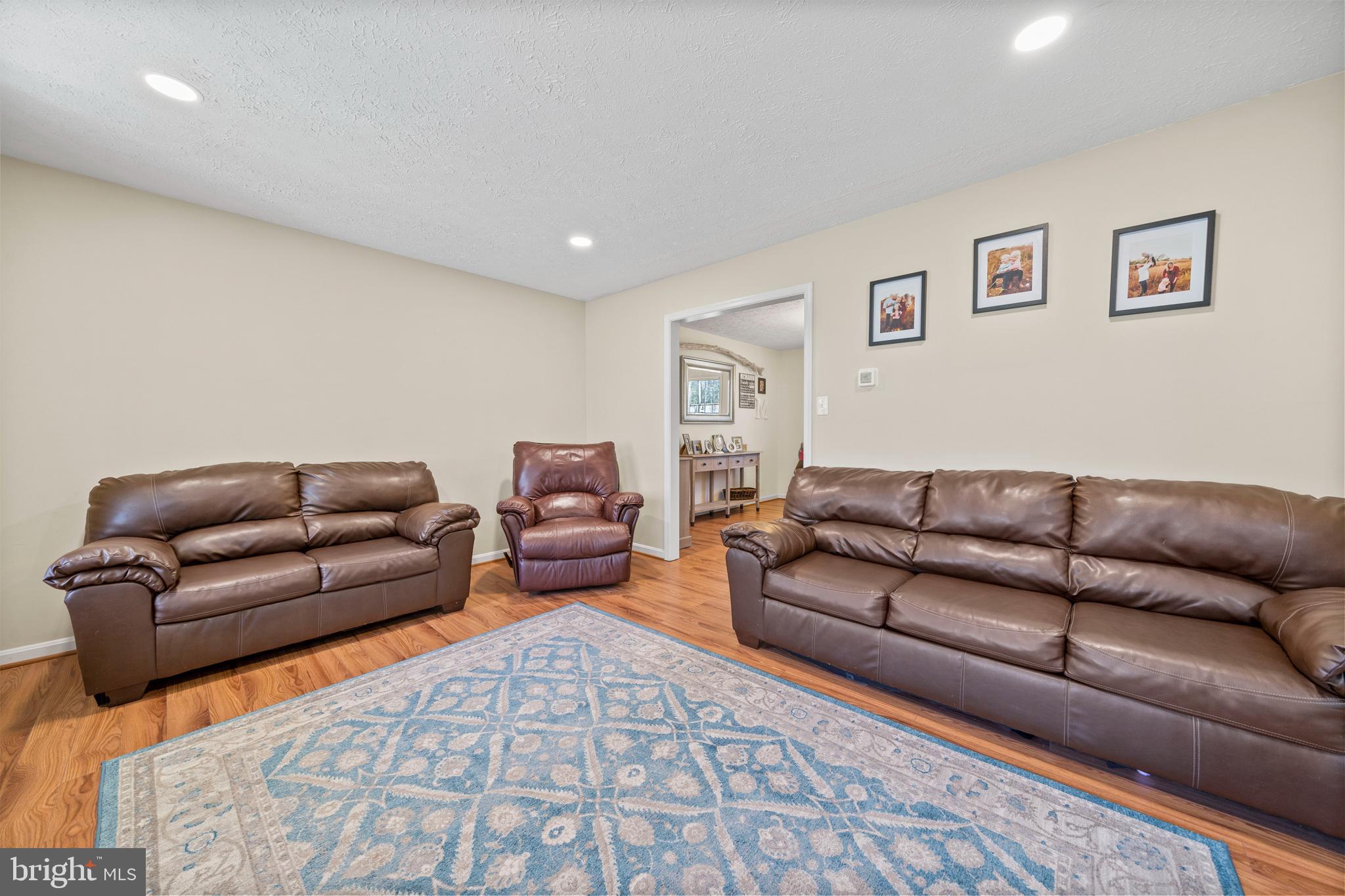 LAUREL BRANCH - Residential