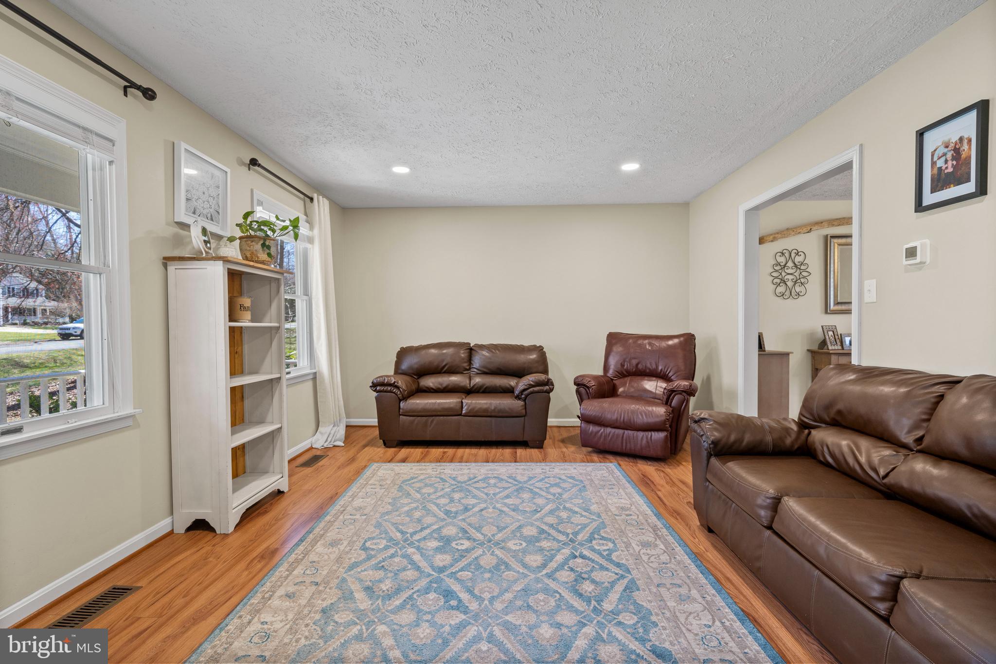 LAUREL BRANCH - Residential