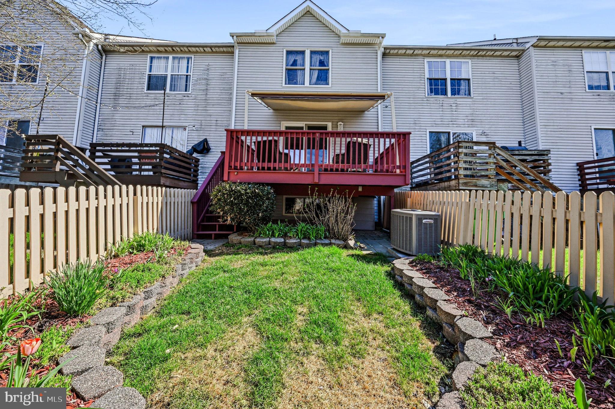 NEWTOWNE VILLAGE - Residential