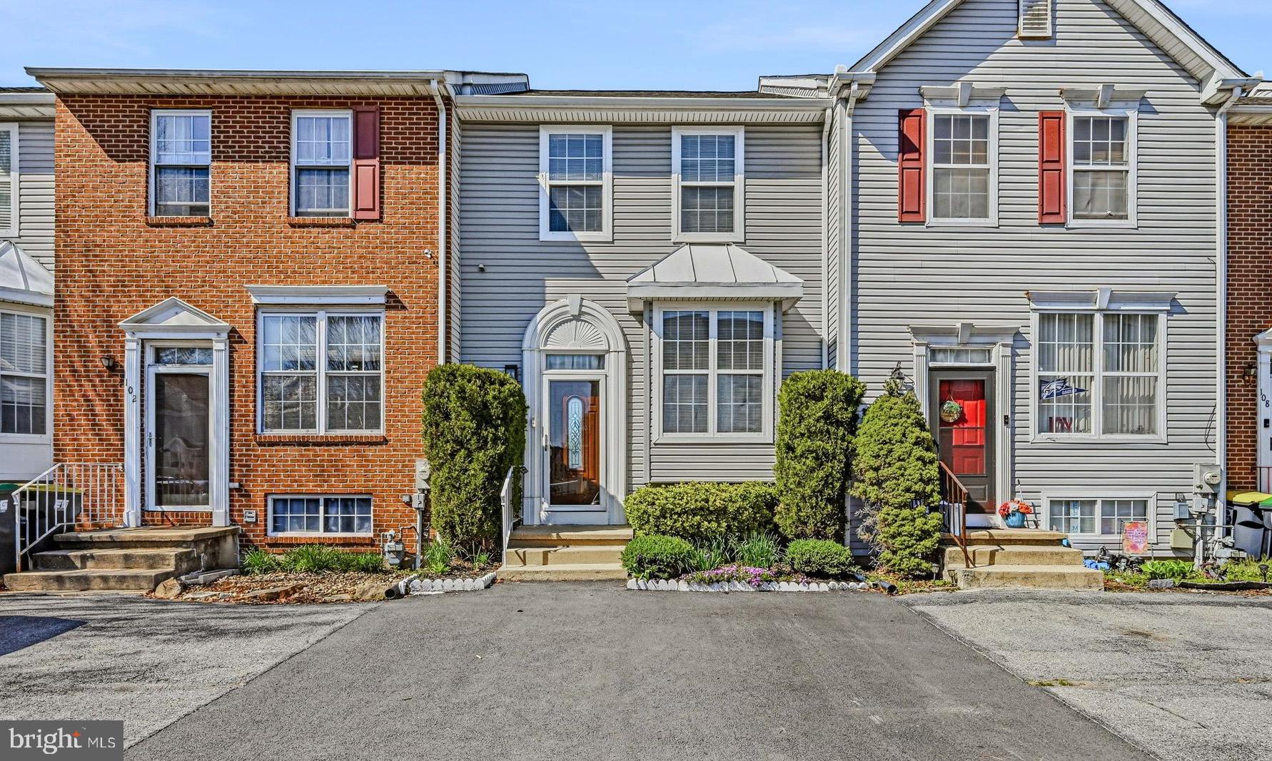 NEWTOWNE VILLAGE - Residential