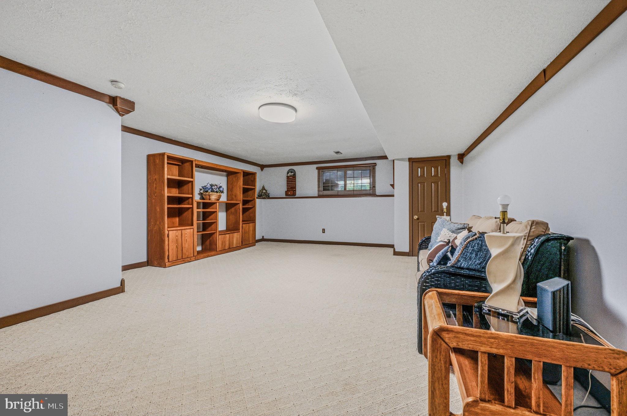 NEWTOWNE VILLAGE - Residential