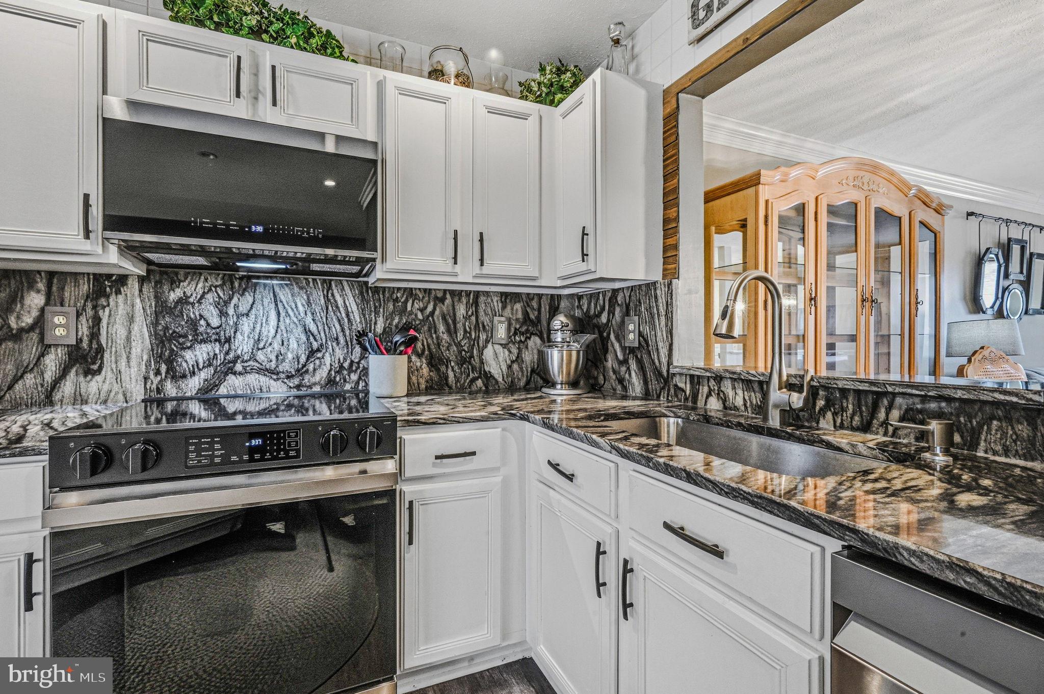 NEWTOWNE VILLAGE - Residential