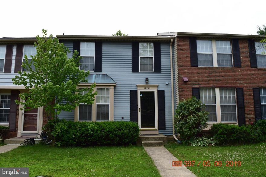 Beautiful 3 bedroom and 3.5 bathroom townhouse