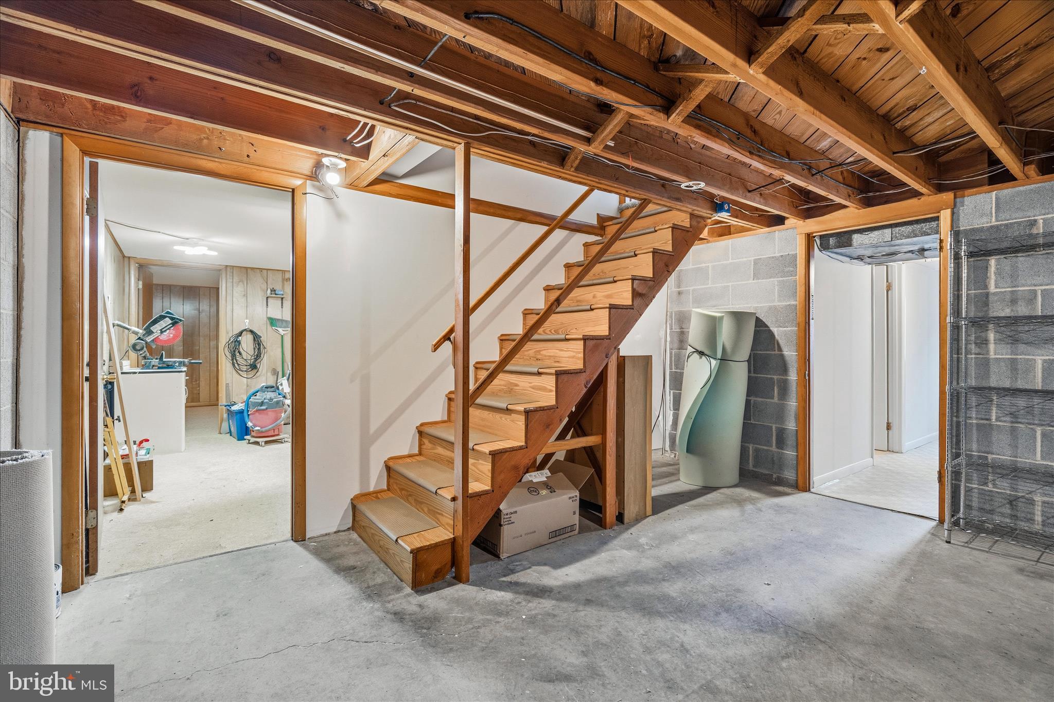 VILLA ESTATES - Residential