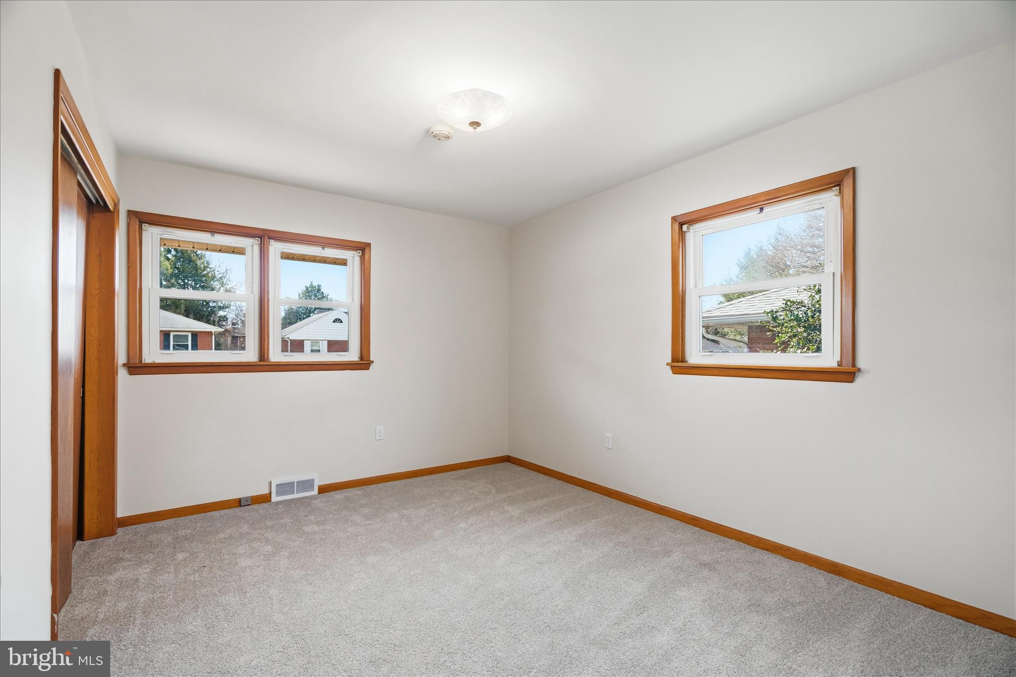 VILLA ESTATES - Residential