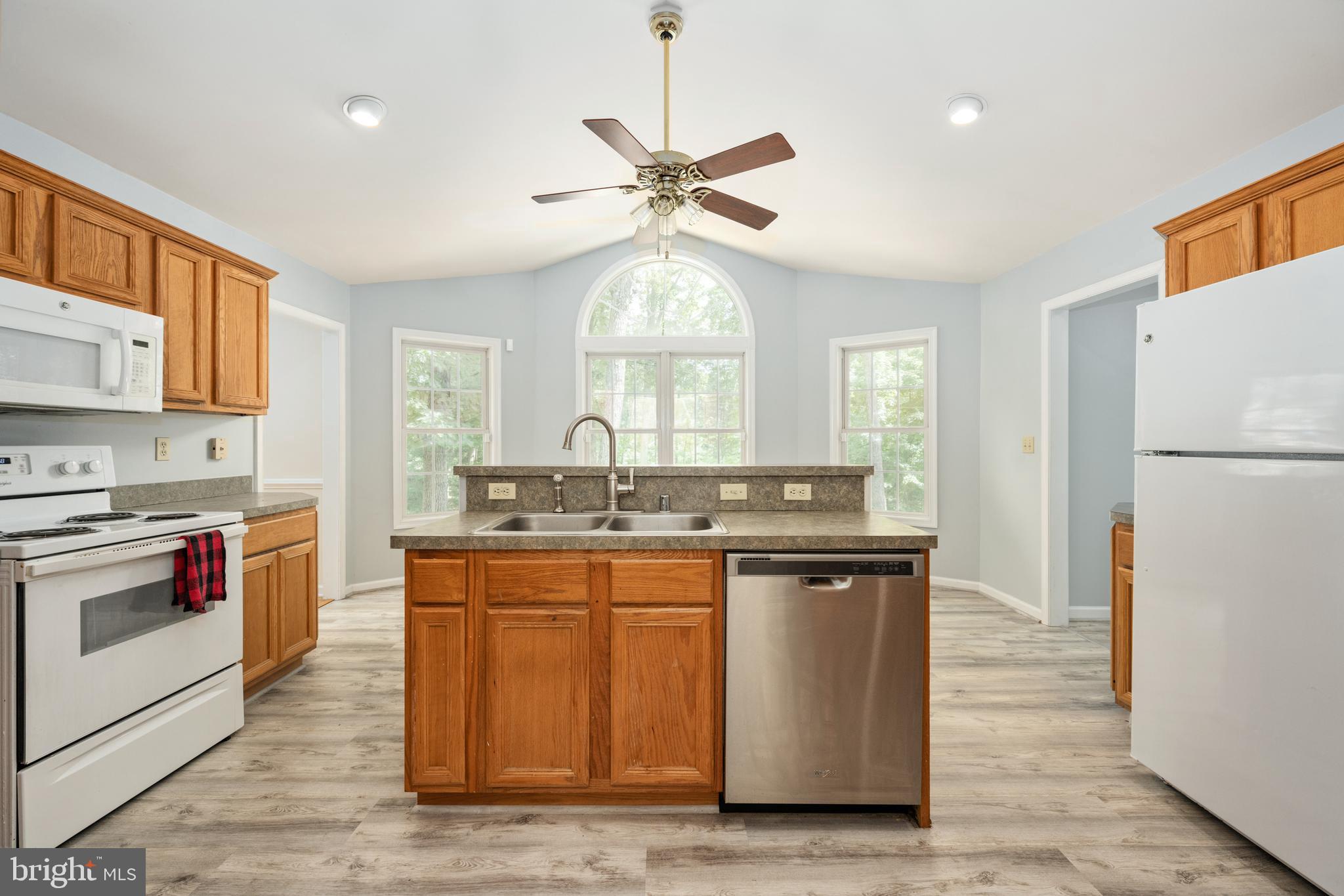 LAKE OF THE WOODS - Residential