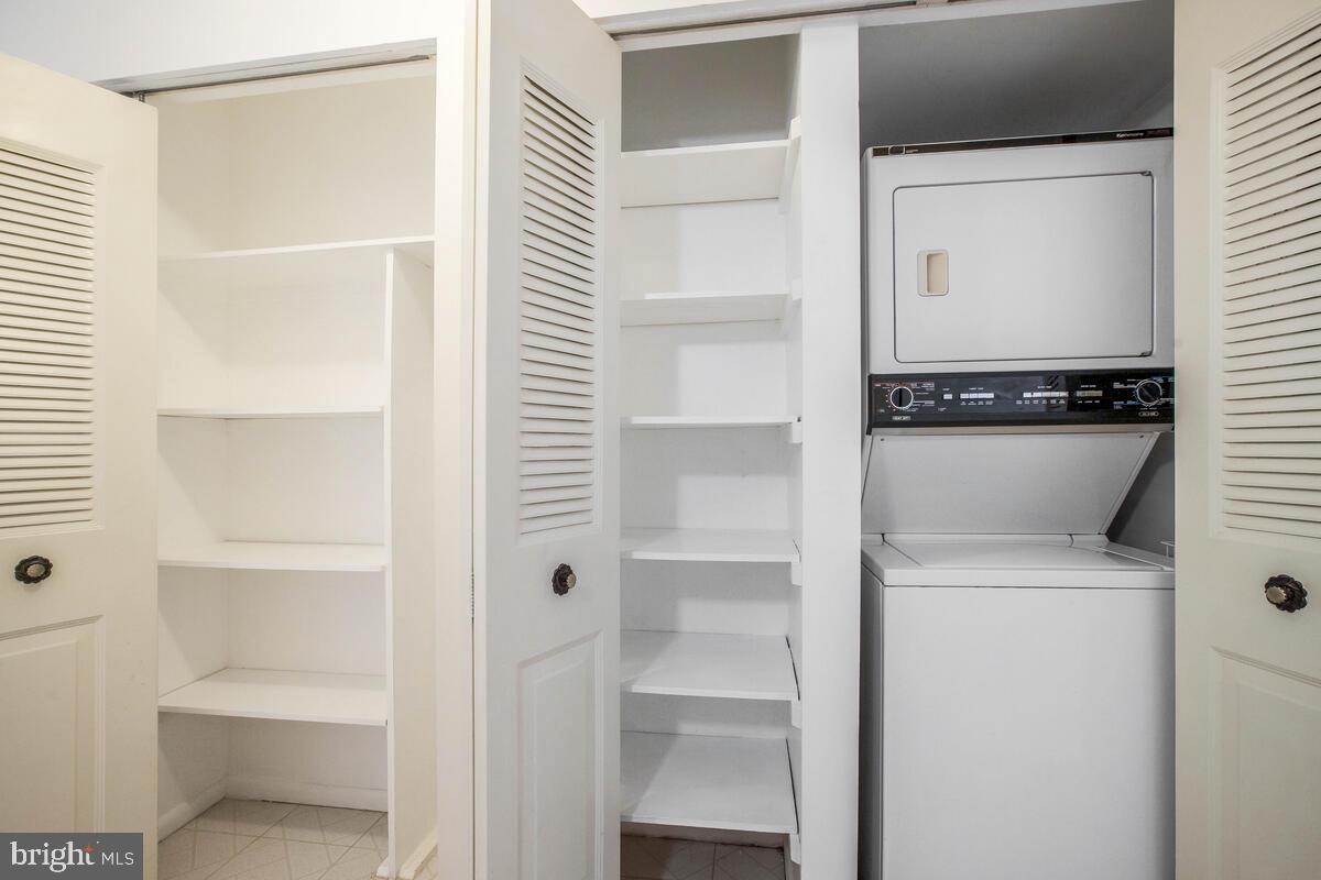 RIVA COMMONS - Residential