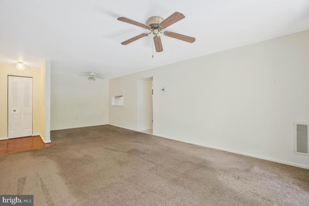 RIVA COMMONS - Residential