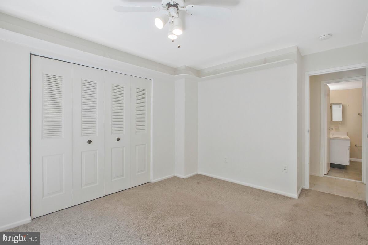 RIVA COMMONS - Residential