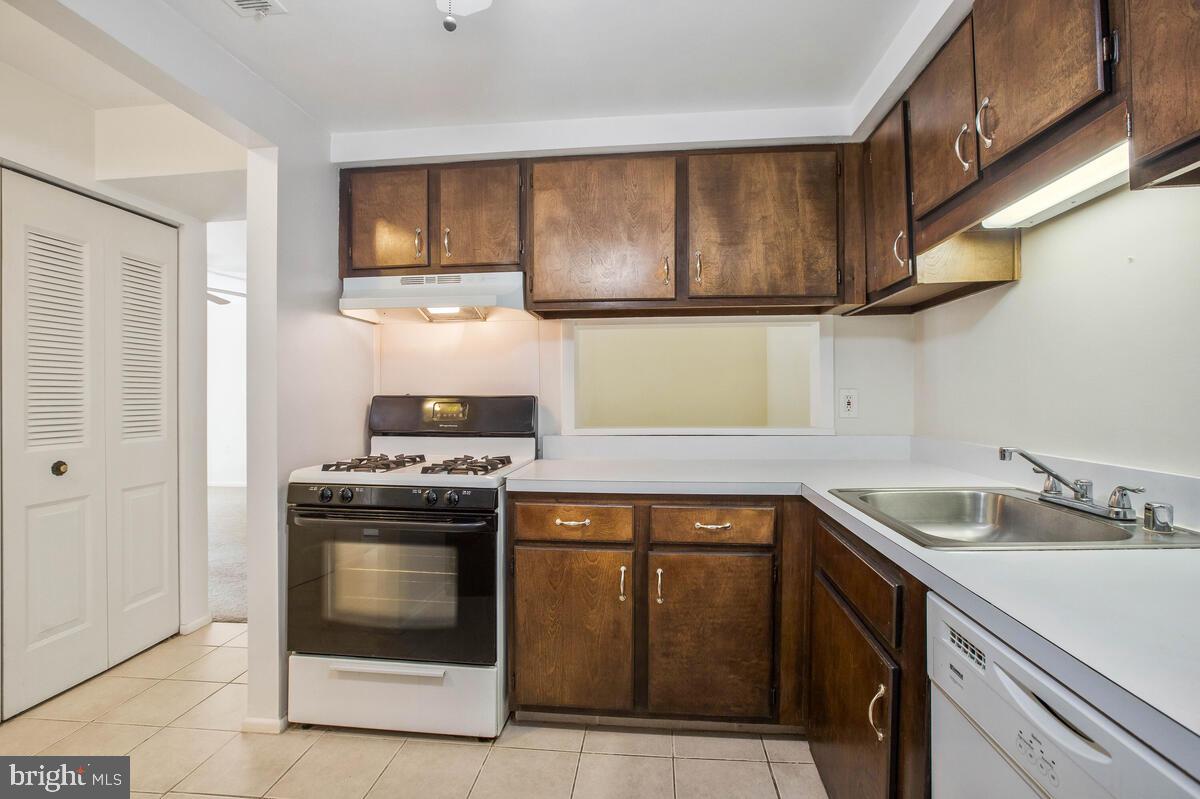 RIVA COMMONS - Residential