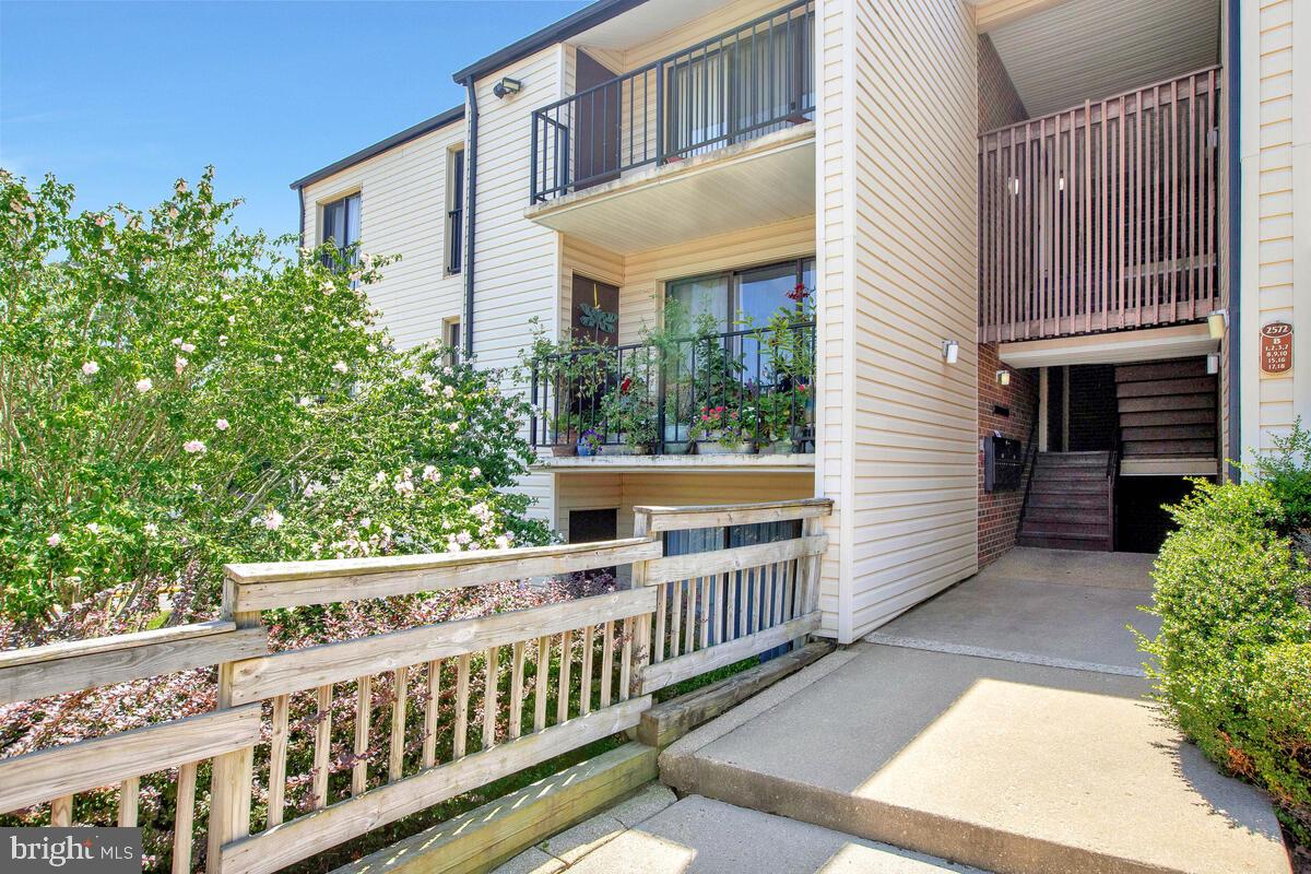 RIVA COMMONS - Residential