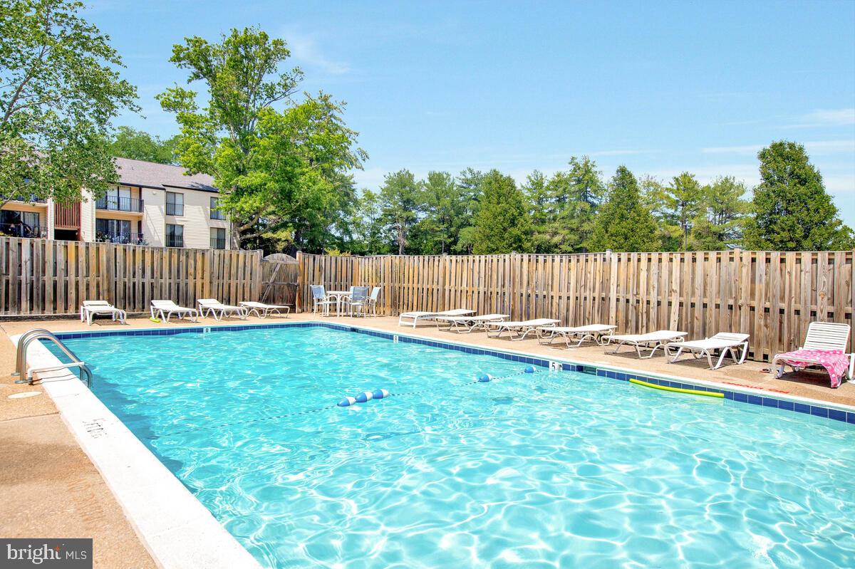 RIVA COMMONS - Residential