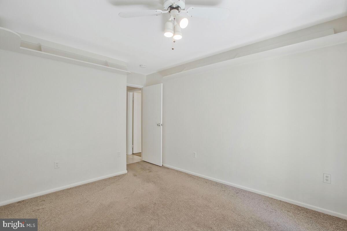 RIVA COMMONS - Residential