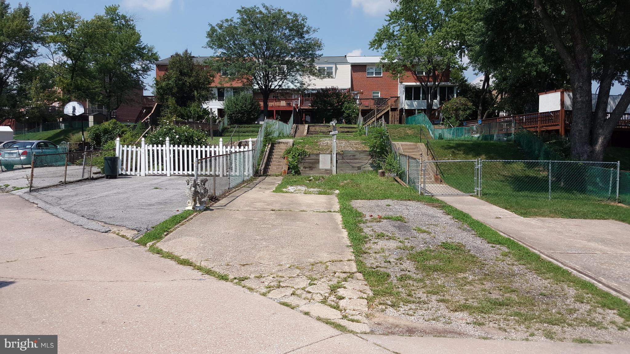 HUNTSMOOR VILLAGE NORTH - Residential