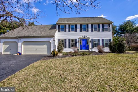 Photo of 88 BROOKLANE CT, ELIZABETHTOWN, PA 17022 (MLS # PALA2031096)