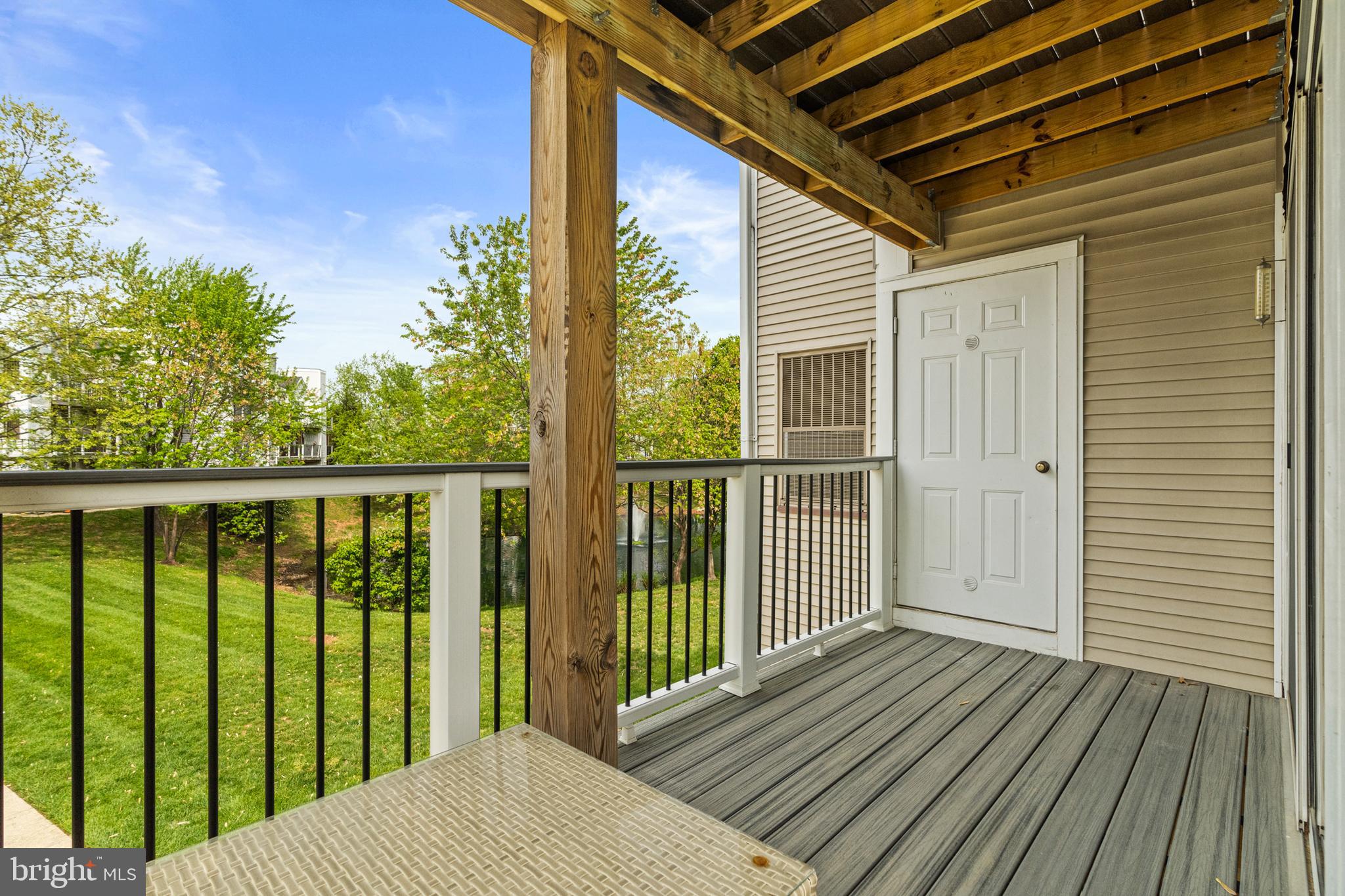 ASHBURN VILLAGE - Residential