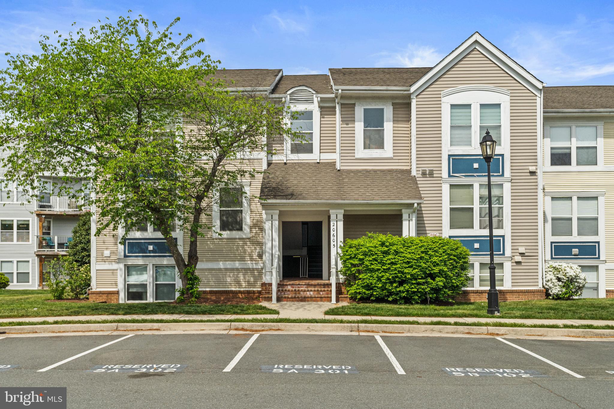 Welcome to Lakeshore Condos in Ashburn Village!
Lake Views, Light-Filled, and Great Location! This spacious and sun-filled 2 bedroom, 2 bathroom corner unit offers beautiful lake views from almost every window. Situated in the park-like Lakeshore community, the 1,184-square-foot condo offers a smart, functional layout designed for comfortable everyday living and easy entertainment.
Enjoy the outdoors with two private Trex balconies, both offering calming water views. Inside, the thoughtfully designed living space includes a large living and dining area, a bright kitchen, and a bay window that fills the home with natural light. Both bedrooms are generously sized, each featuring an en-suite bathroom and a walk-in closet. The primary bedroom also offers direct access to one of the balconies perfect for relaxing. Additional conveniences include an in-unit front-loading washer and dryer, a private storage room, one assigned parking space, and ample visitor parking.
As a Lakeshore resident, you'll have access to all of Ashburn Village’s exceptional amenities — miles of scenic walking trails, recreation centers, soccer and lacrosse fields, restaurants, shopping, and more. The state-of-the-art Ashburn Village Sports Pavilion is just a short walk away and features indoor and outdoor pools, a marina for fishing, kayaks and pedal boats, a full fitness center, guided activities and events, and courts for basketball, volleyball, year-round tennis, and pickleball. The Ashburn Shopping Plaza, with a grocery store and diverse dining options, is also within walking distance.
Conveniently located near Routes 7 and 28, The Silver Line Metro, One Loudoun, Dulles Toll Road, Dulles Town Center and more.
Don't miss this wonderful opportunity to live in one of Ashburn’s most desirable communities!