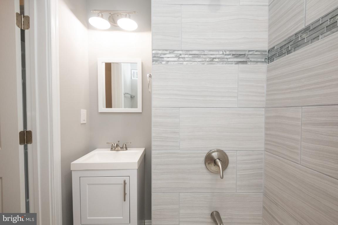 ROGNEL HEIGHTS - Residential