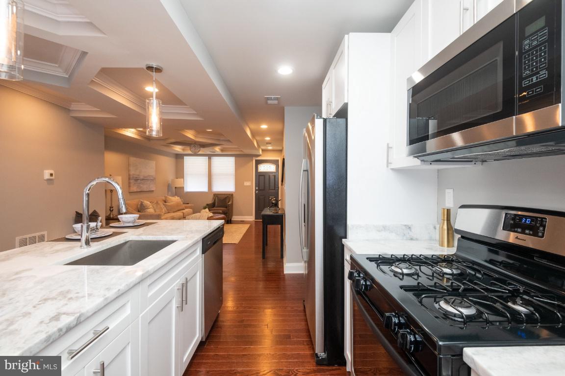 ROGNEL HEIGHTS - Residential