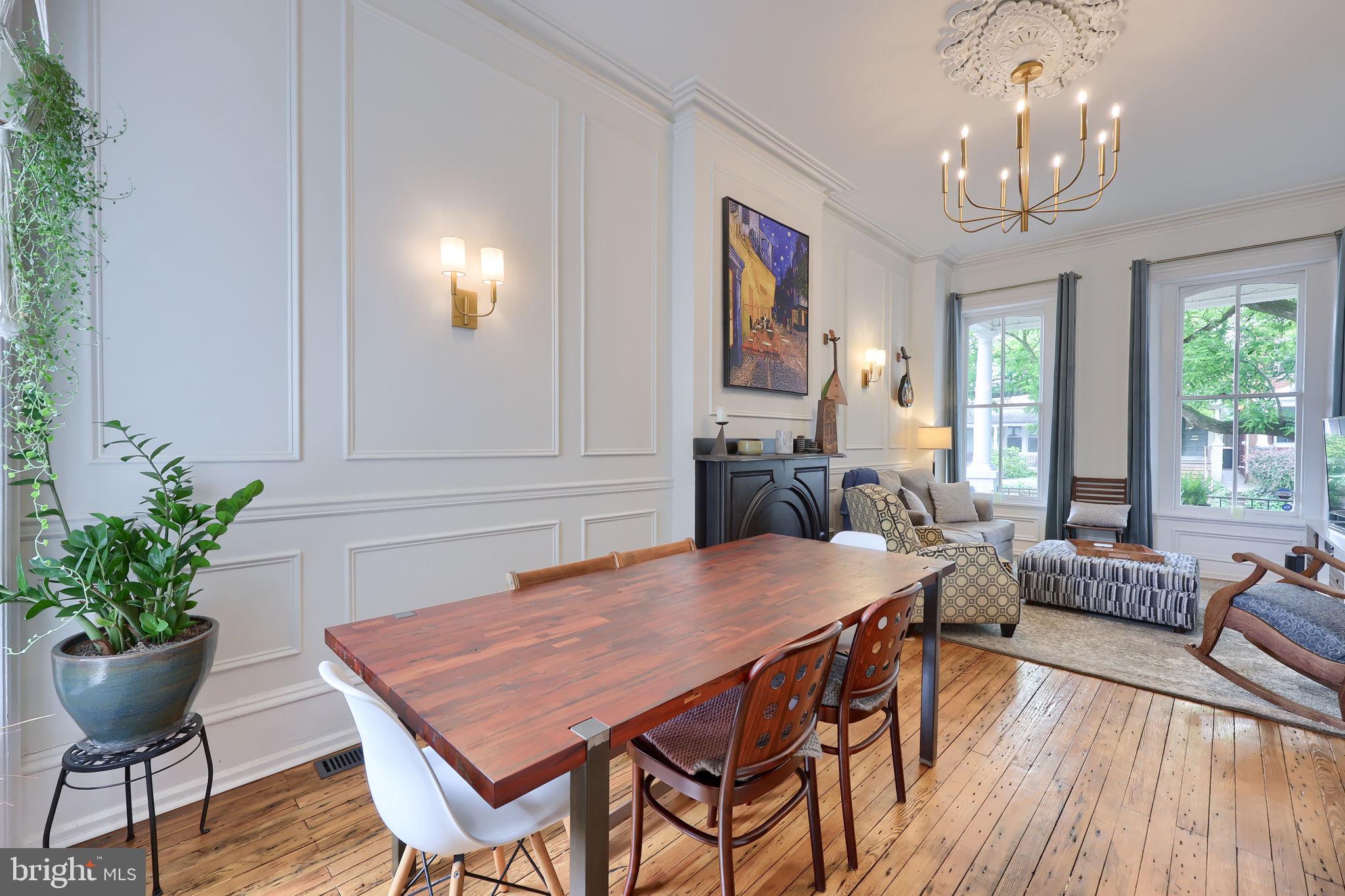 CHESTNUT HILL - Residential