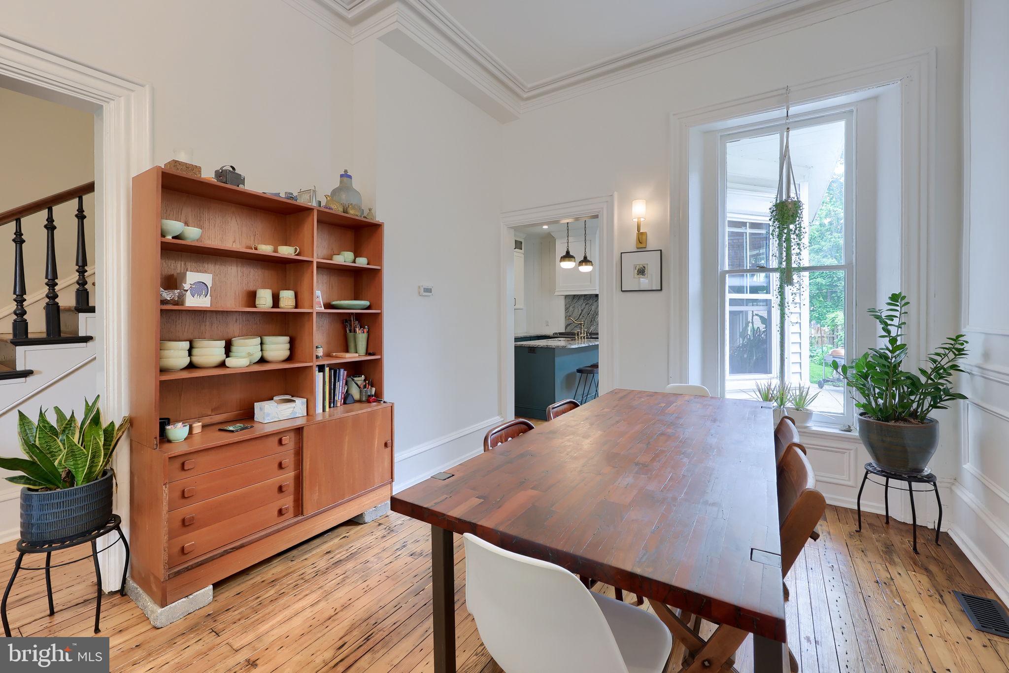 CHESTNUT HILL - Residential