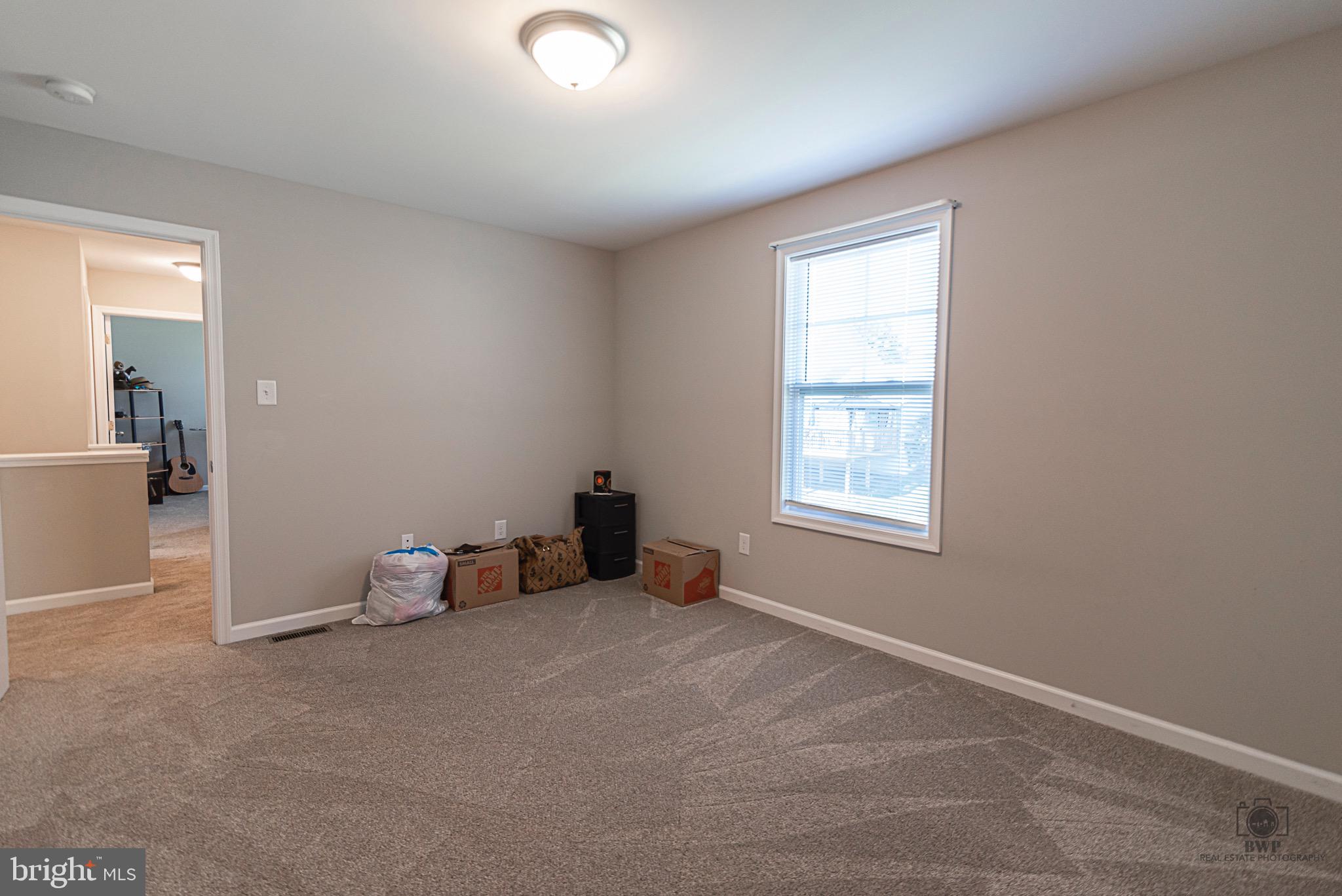 CRESTFIELD - Residential