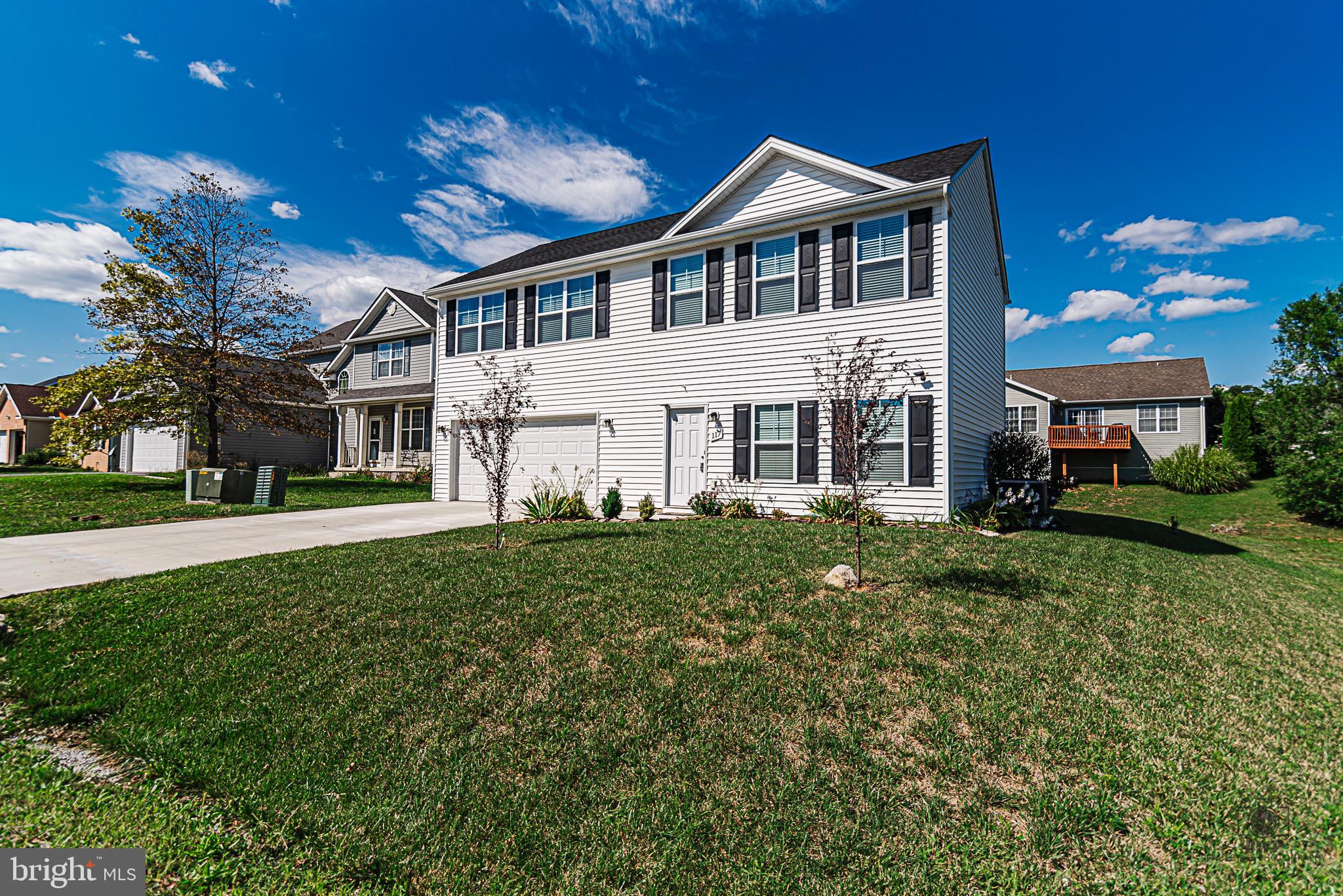 CRESTFIELD - Residential