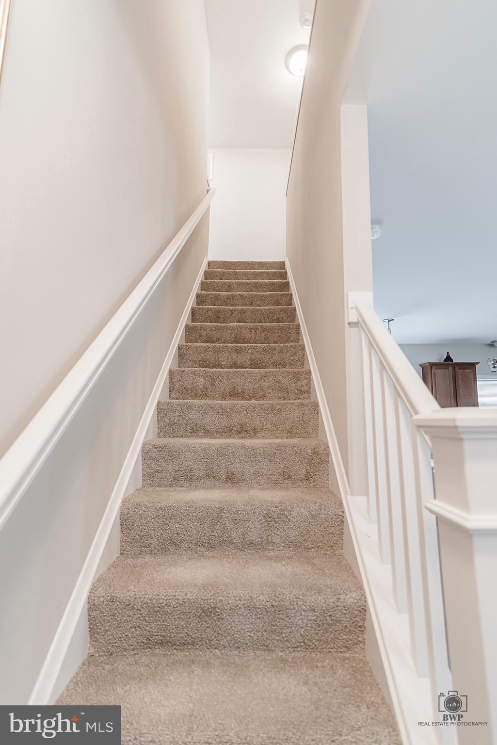 CRESTFIELD - Residential