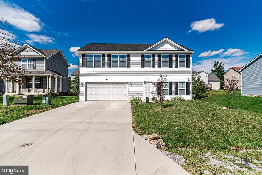 Beautiful Like new 4 Bedroom 2.5 Bath Colonial Home. Enjoy the open floor plan with 9ft ceilings on the main level. Kitchen features granite counter tops, Stainless steel appliances and sliding glass doors leading to a patio for outdoor entertainment. Large primary bedroom (15x20) with walk in closet and large bathroom. 
Great location to P&G, I81 and Amazon! Don't miss this one, schedule your appointment today.