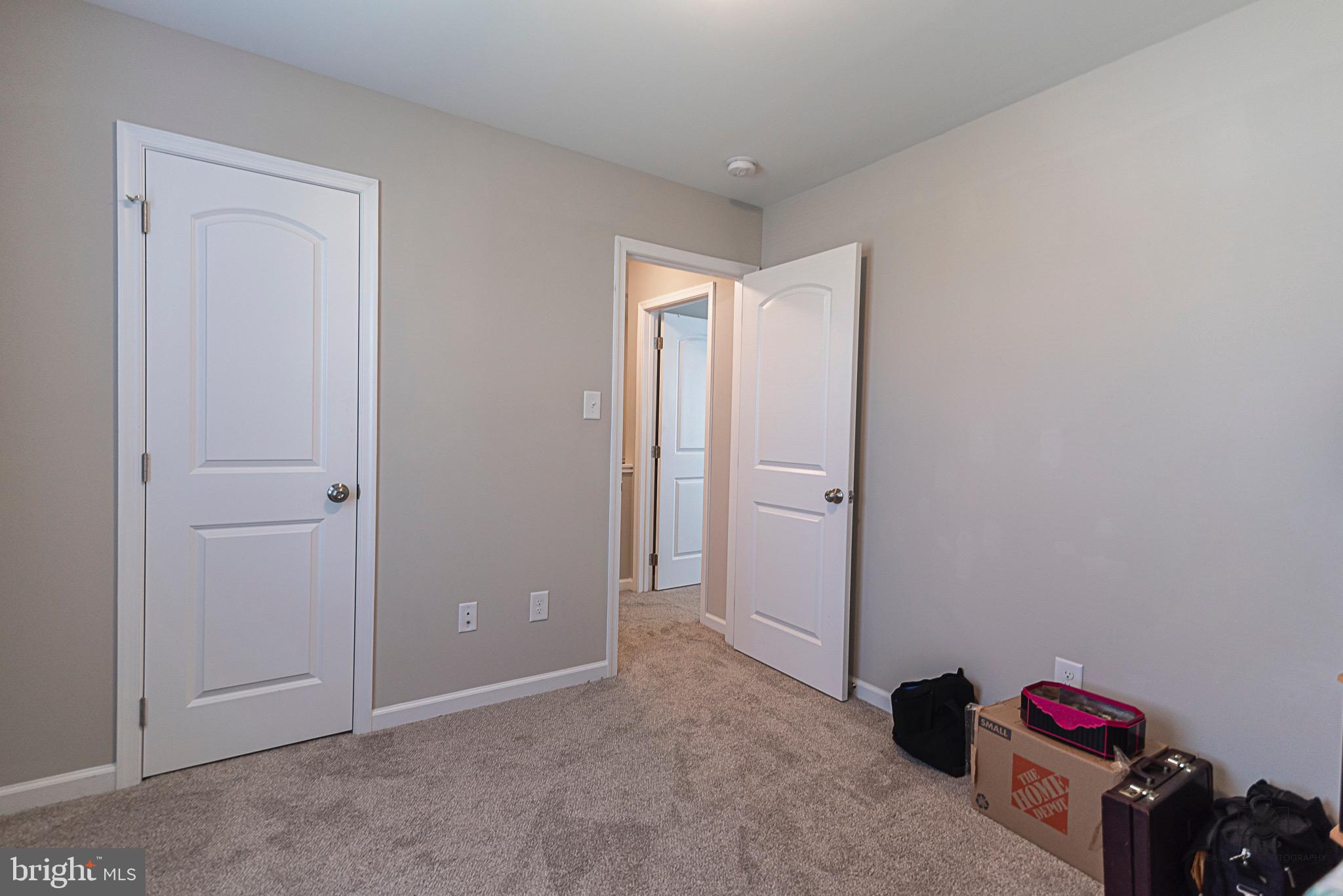 CRESTFIELD - Residential