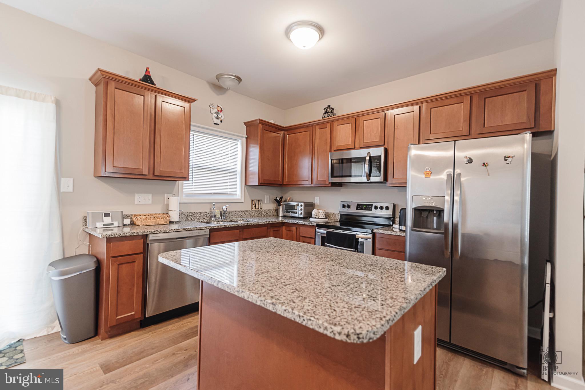 CRESTFIELD - Residential