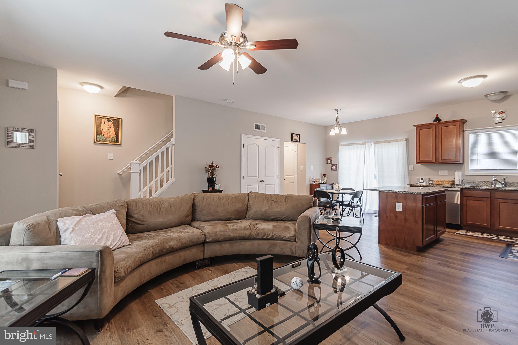 CRESTFIELD - Residential