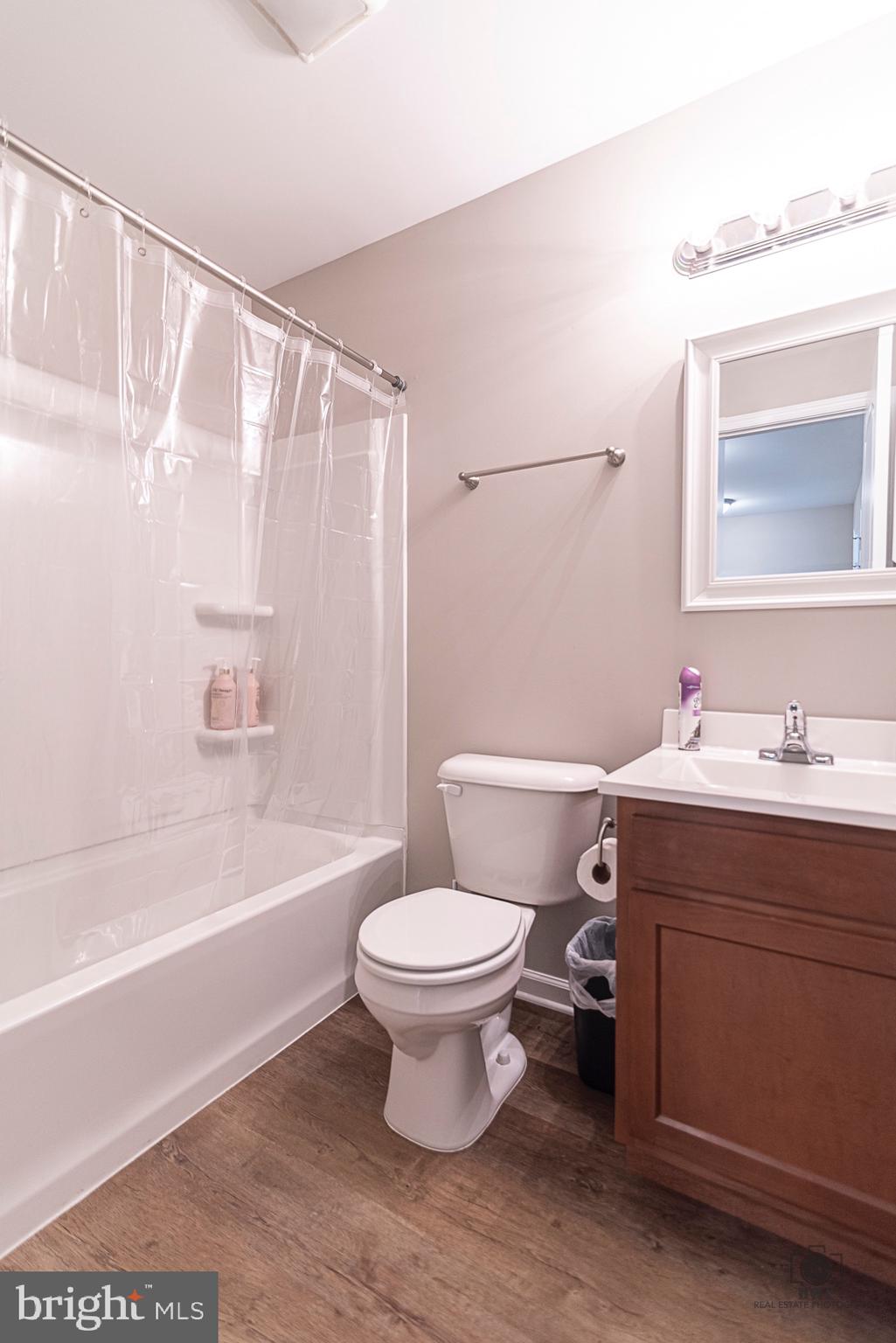 CRESTFIELD - Residential