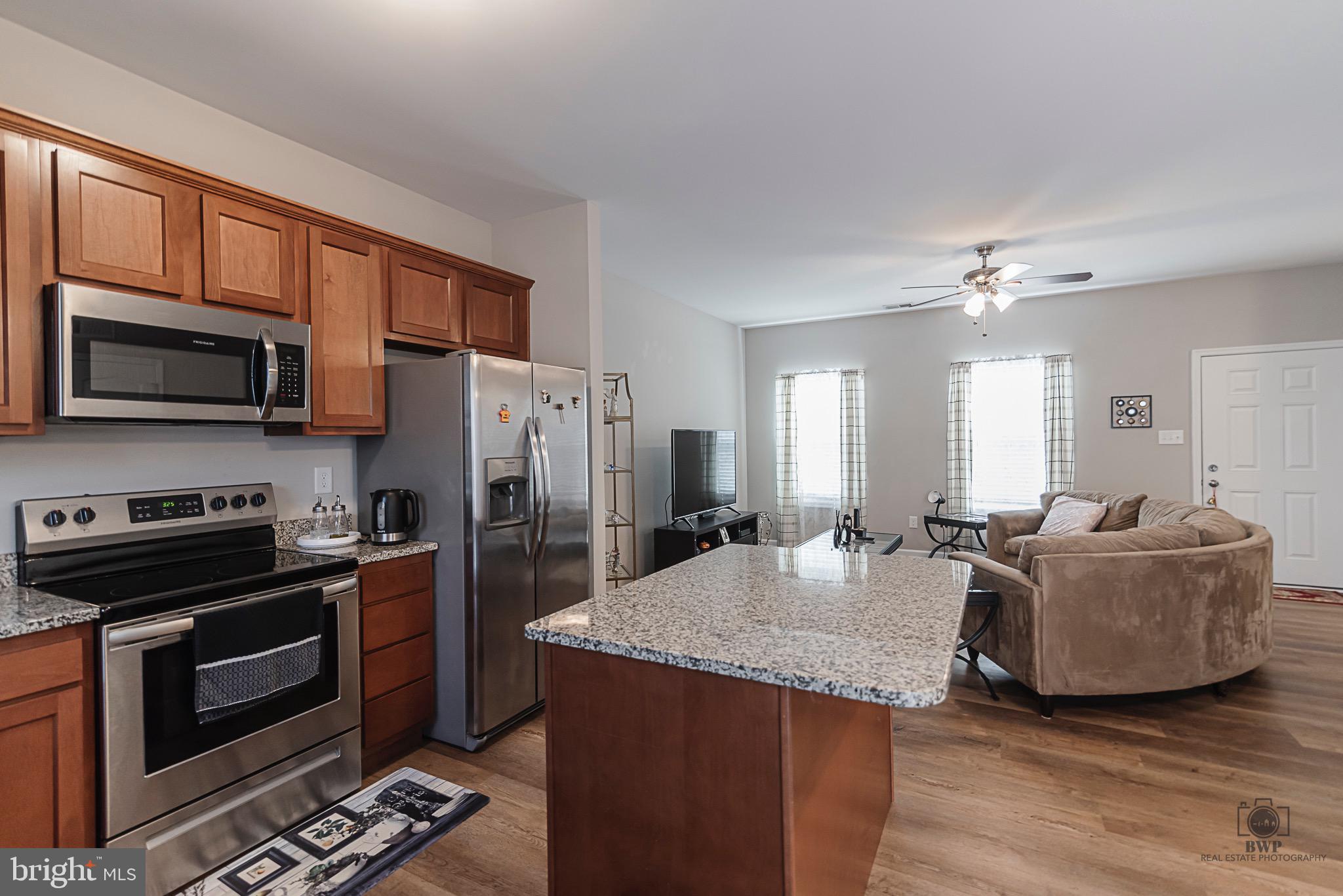 CRESTFIELD - Residential