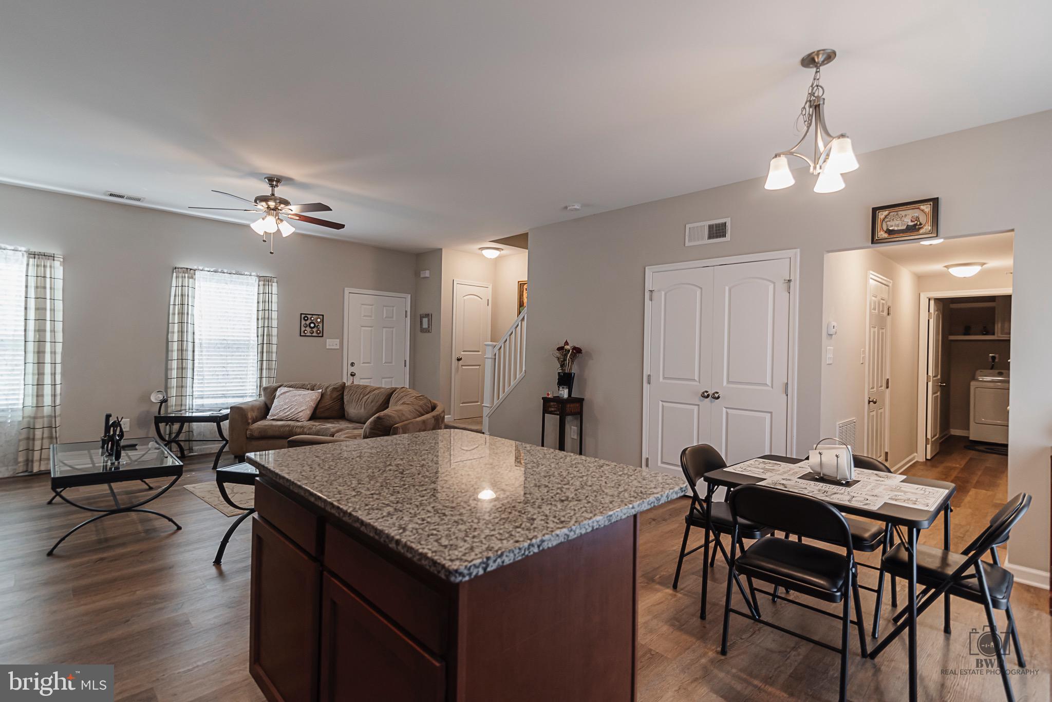 CRESTFIELD - Residential