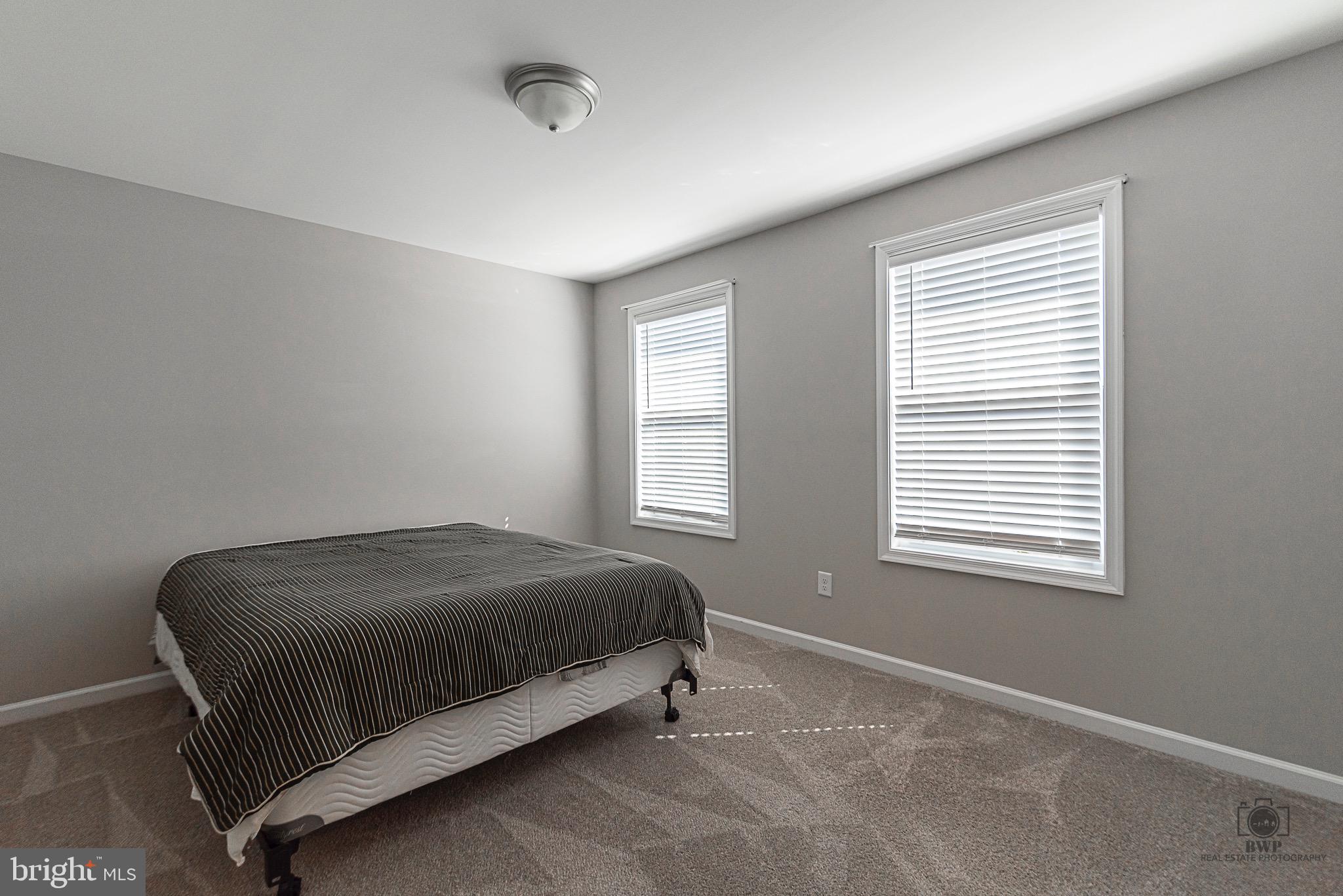 CRESTFIELD - Residential