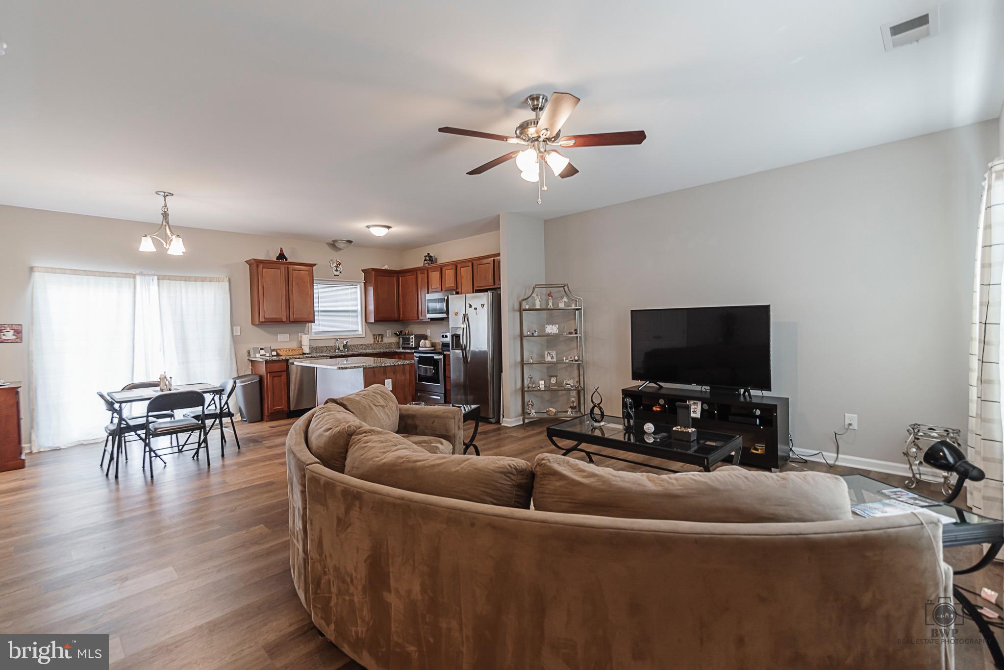 CRESTFIELD - Residential