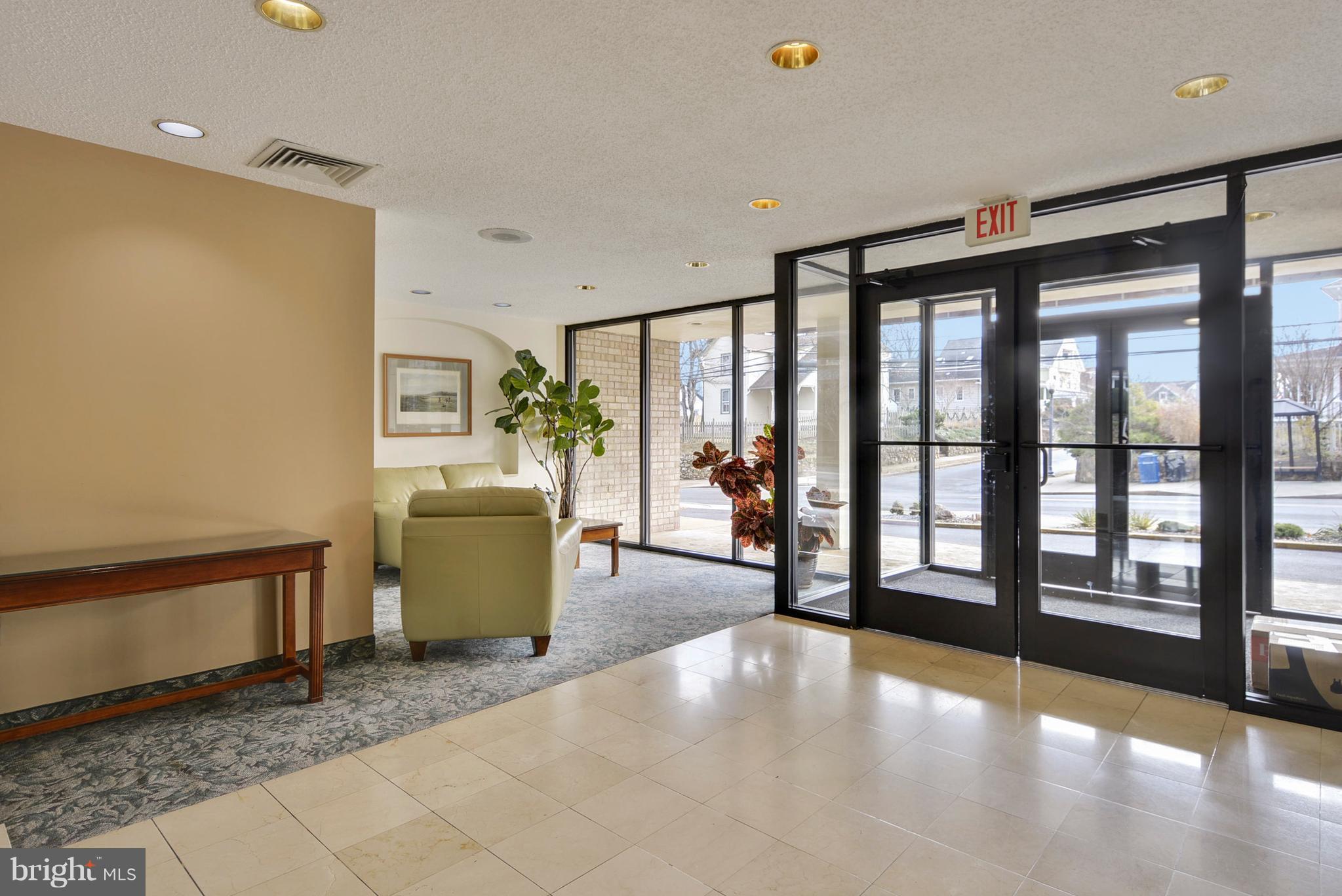 STONERIDGE KNOLL - Residential