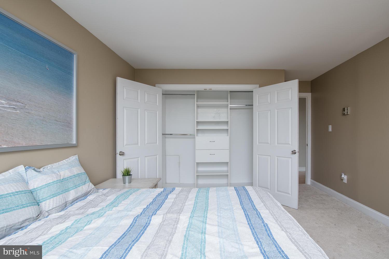 STONERIDGE KNOLL - Residential