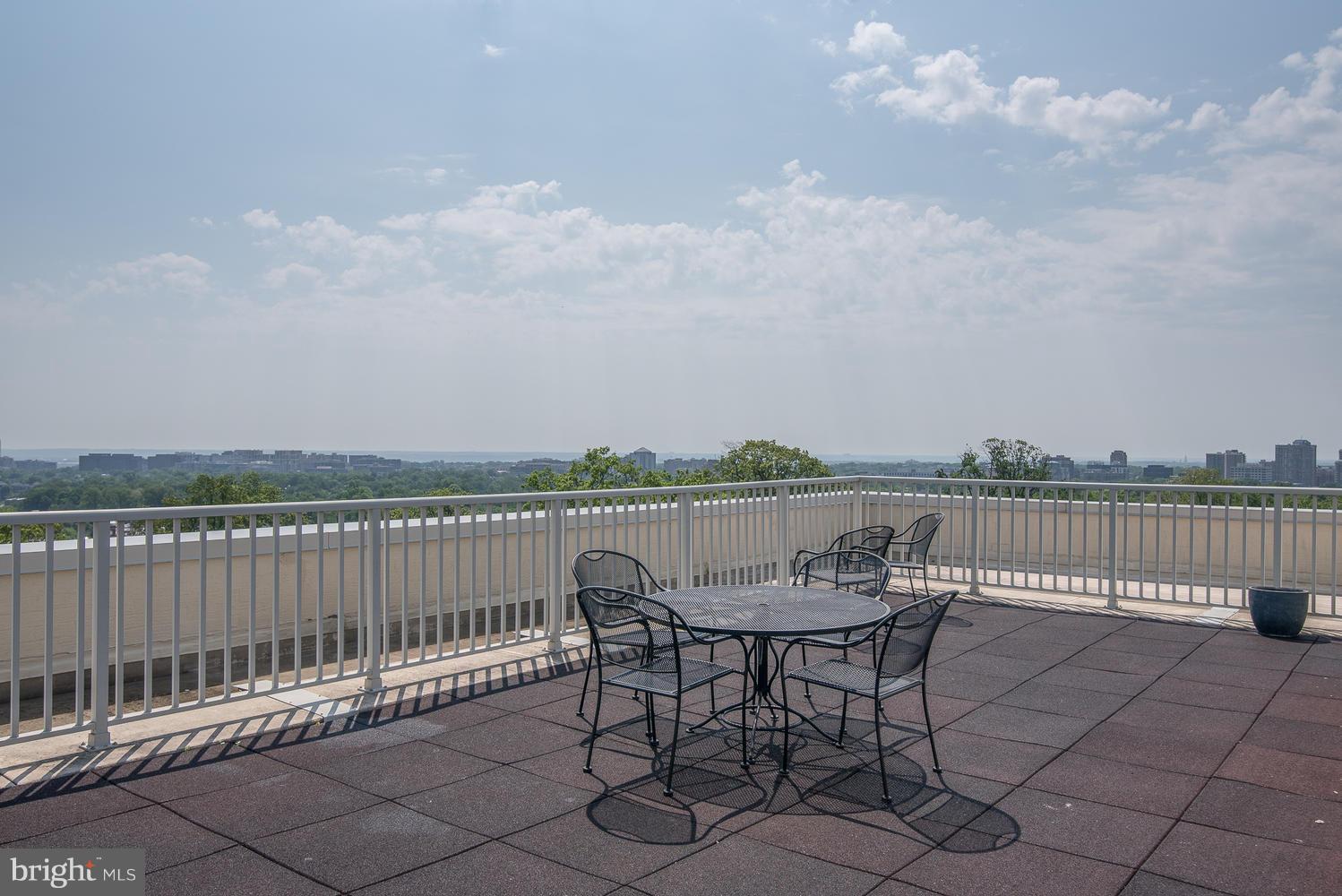 STONERIDGE KNOLL - Residential