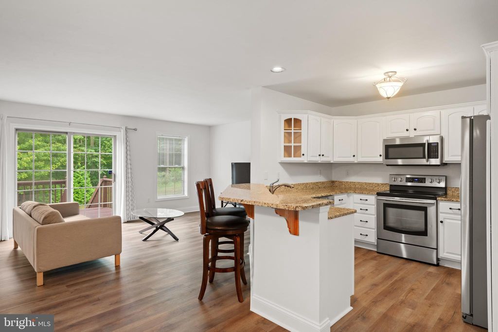 Photo of 435 Rabbit Hill Ln, Lancaster, PA 17603 (MLS # PALA2055006)