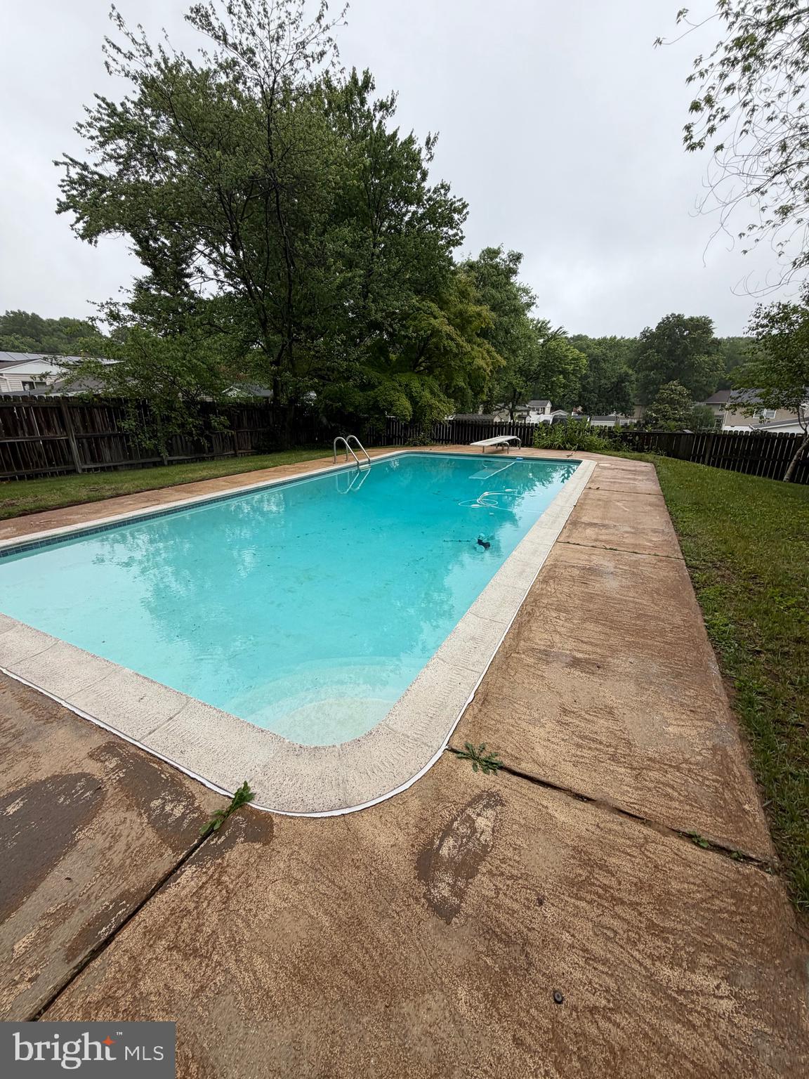 490 WILLIMSBURG LANE
